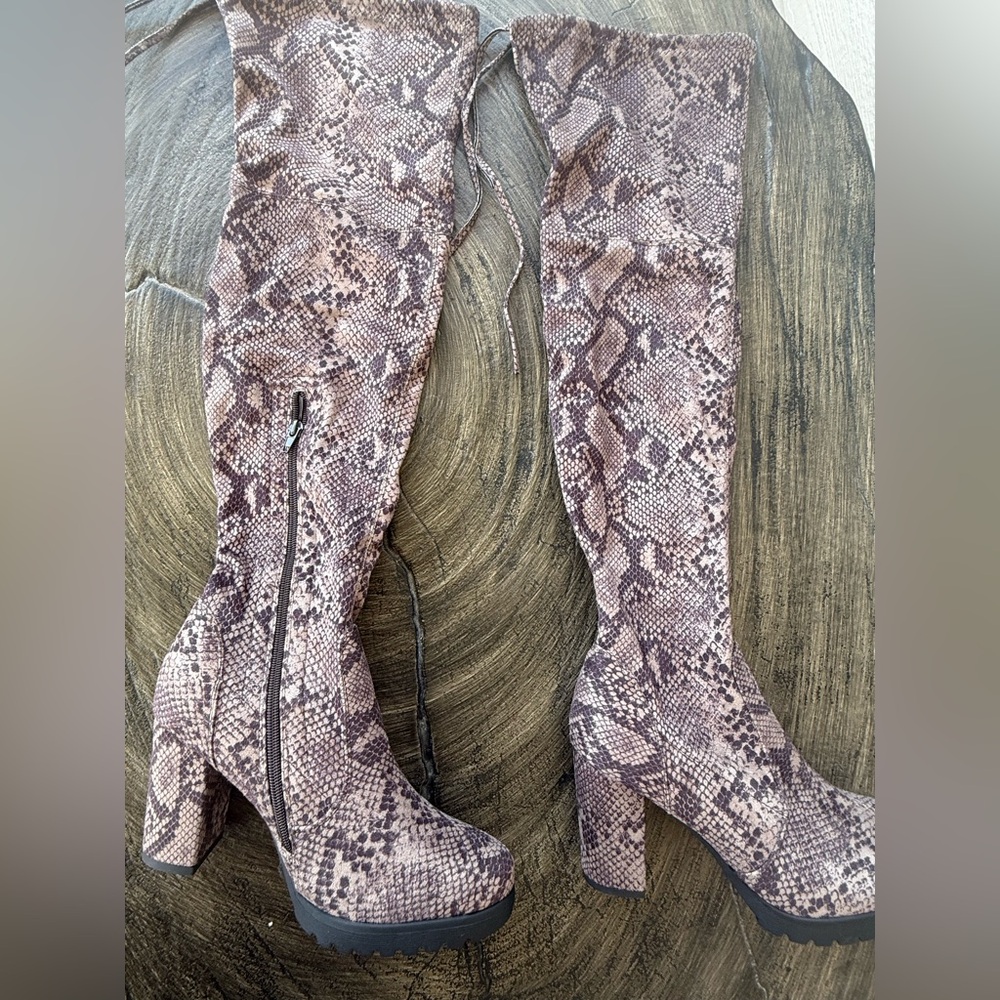 New York and Company Snakeskin Over-the-Knee Boots Size 9